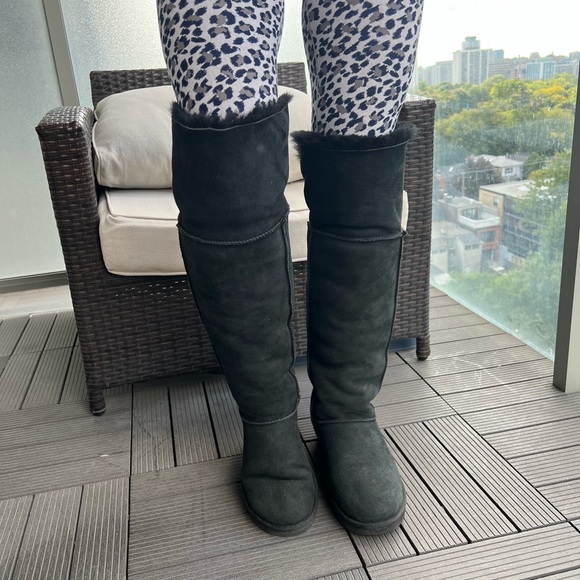UGG boots - Picture 4 of 5